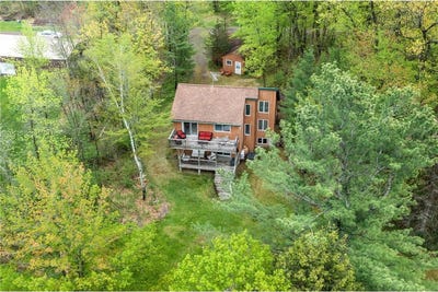 /international/us/2225-sunnyside-lane-georgetown-twp-wi-110106987112/