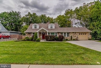/international/us/609-haws-lane-oreland-pa-110119991652/