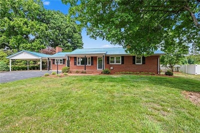 /international/us/4135-arden-street-clemmons-nc-110108299845/