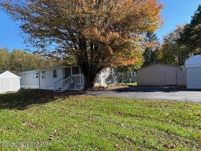 /international/us/143-moyer-road-blakeslee-pa-110109603589/