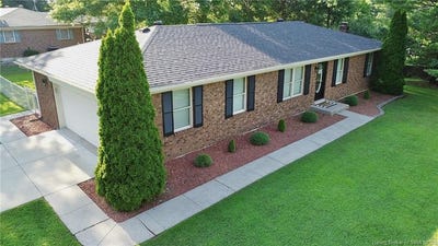 /international/us/5114-barry-ln-floyds-knobs-in-110101295525/