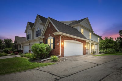 /international/us/w205n16469-cranberry-creek-ln-jackson-wi-110101116936/