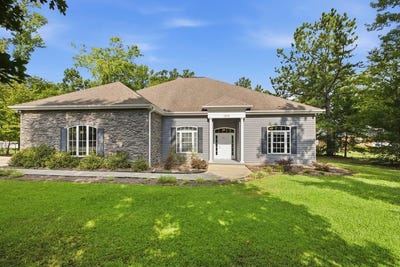 /international/us/1204-hunters-creek-blvd-greenwood-sc-110119514588/