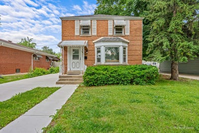 /international/us/143-n-center-street-bensenville-il-110108534163/