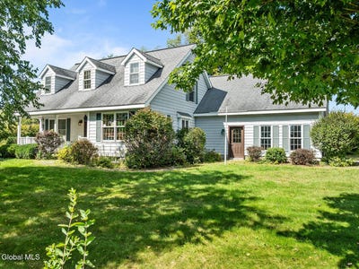/international/us/557-county-route-52-greenwich-ny-110119930726/
