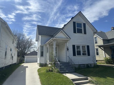 /international/us/1722-n-11th-st-sheboygan-wi-110108034347/