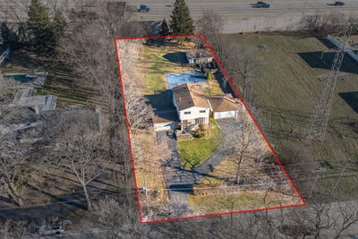 /international/us/225-n-east-river-road-des-plaines-il-110097926449/