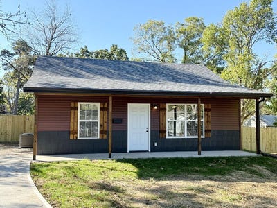 /international/us/106-e-lafayette-street-el-dorado-springs-mo-110107980997/