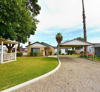 /international/us/713-e-laguna-avenue-laton-ca-110107461857/