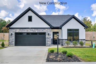 /international/us/6728-benedict-drive-middleburg-heights-oh-110102678577/