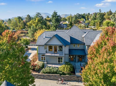 /international/us/524-w-nevada-street-ashland-or-110120496735/