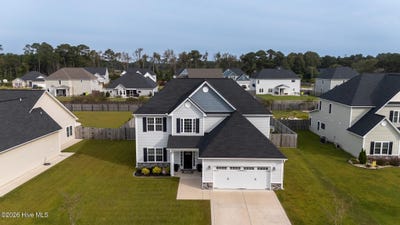 /international/us/207-coscoroba-court-swansboro-nc-110120456707/