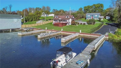 /international/us/34759-county-route-7-cape-vincent-ny-110120536132/