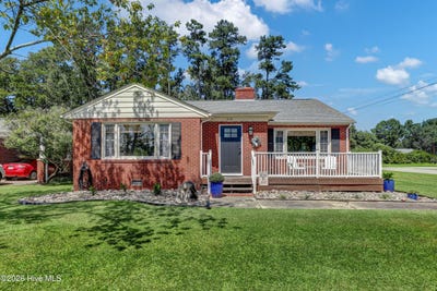 /international/us/510-e-fremont-street-burgaw-nc-110119902624/
