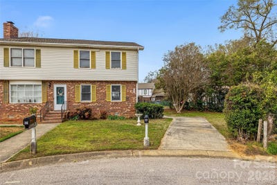 /international/us/123-neely-court-rock-hill-sc-110106562830/