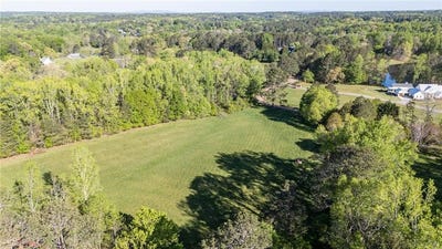 /international/us/14260-phillips-circle-milton-ga-110098854081/