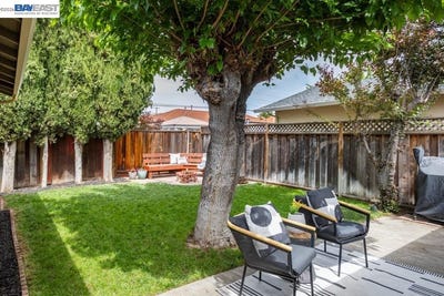 /international/us/924-lambaren-ave-livermore-ca-110107308570/