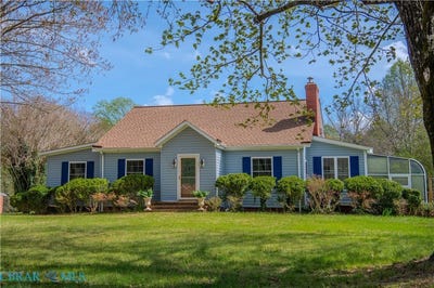 /international/us/2667-white-chapel-road-lively-va-110107924282/