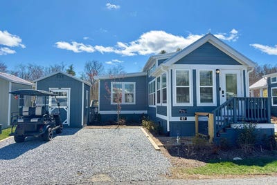 /international/us/67-mount-meadow-lane-flat-rock-nc-110106694720/