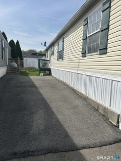 /international/us/1012-old-colony-road-lot-38-meriden-ct-110107434545/