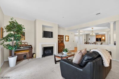 /international/us/7101-ravenscroft-rd-clifton-city-nj-110108129152/