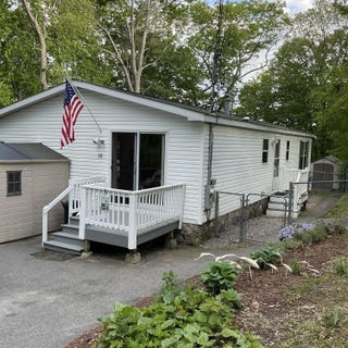 /international/us/10-maple-street-extension-topsham-me-110108416152/