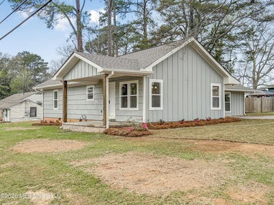 /international/us/128-sinclair-street-mccomb-ms-110106257017/
