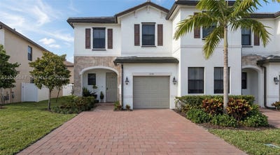 /international/us/3338-w-112th-st-hialeah-fl-110109166381/
