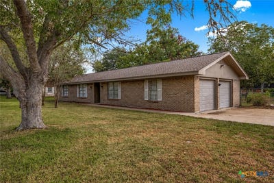 /international/us/302-brooks-road-victoria-tx-110120095491/