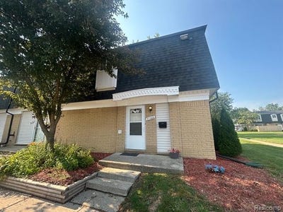 /international/us/41168-n-woodbury-green-van-buren-twp-mi-110100851390/