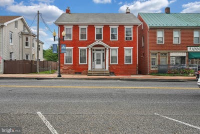 /international/us/43-w-main-street-annville-pa-110109931623/