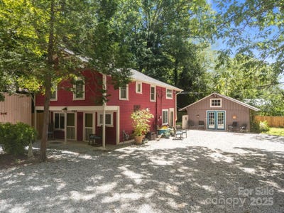/international/us/313-chadwick-avenue-hendersonville-nc-110100942626/