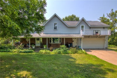 /international/us/n1677-420th-street-menomonie-wi-110101163815/