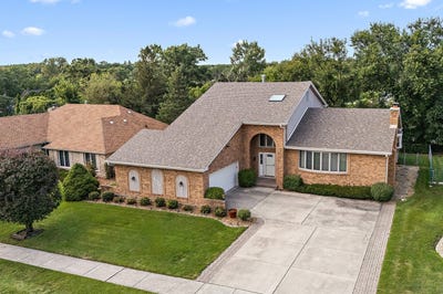 /international/us/9736-w-pebble-drive-palos-park-il-110110319024/