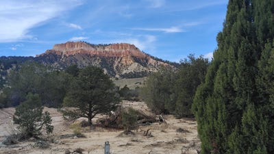 /international/us/160-acres-bryce-way-tropic-ut-110092823176/