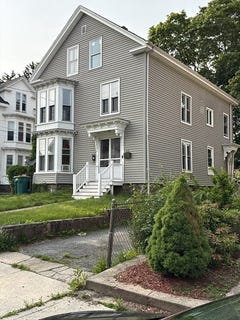 /international/us/85-bank-st-north-attleboro-ma-110098787317/