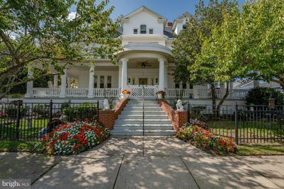 /international/us/216-e-fern-road-wildwood-crest-nj-110102972718/