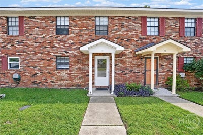 /international/us/2401-bonaventure-road-savannah-ga-110120646624/