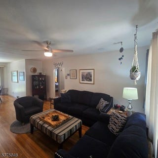 /international/us/61-hobart-st-ridgefield-park-village-nj-110101492498/?lang=en