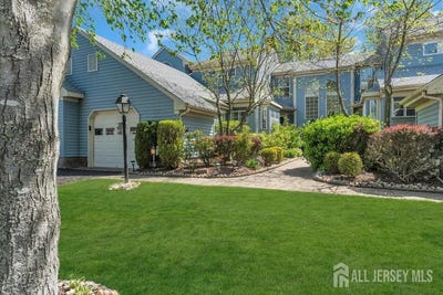 /international/us/36-canterbury-drive-monroe-nj-110099180140/
