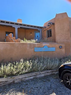 /international/us/307-valverde-taos-nm-110104104090/