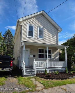 /international/us/325-washington-street-west-pittston-pa-110120055462/
