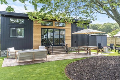 /international/us/690-queen-street-greenport-ny-110106224924/