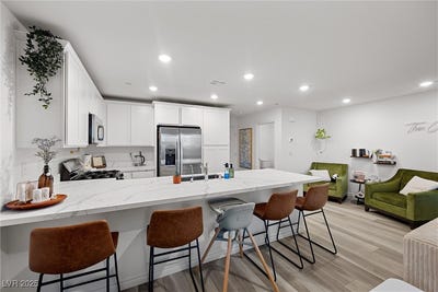 /international/us/6144-rathbone-street-las-vegas-nv-110098299386/
