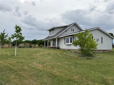 /international/us/1825-210th-street-madison-mn-110106207626/