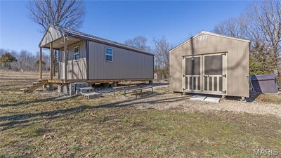 /international/us/27001-highway-t-stover-mo-110105875704/