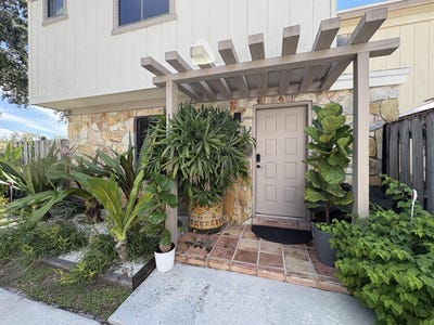 /international/us/11872-sturbridge-lane-wellington-fl-110120550094/