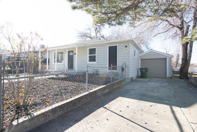 /international/us/249-n-broadway-st-tooele-ut-110104234566/