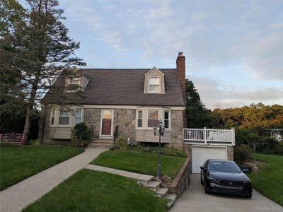 /international/us/1333-larboard-court-uniondale-ny-110110137431/