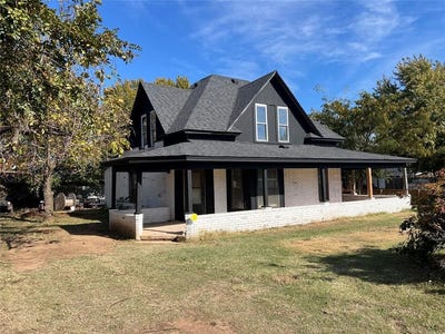 /international/us/306-e-elm-street-hinton-ok-110103422502/
